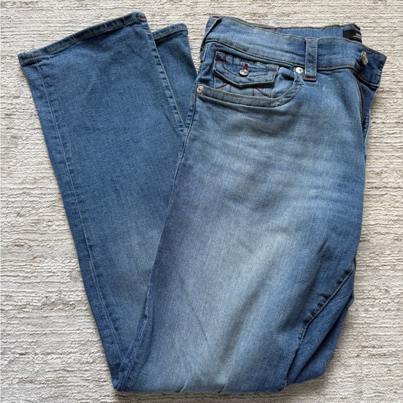 True Religion Men’s Ricky Straight Red Stitch Jeans (Size 36) - Picture 5 of 6